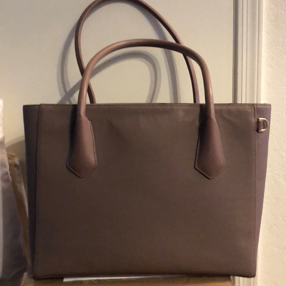 Dagne Dover legend tote in Dune